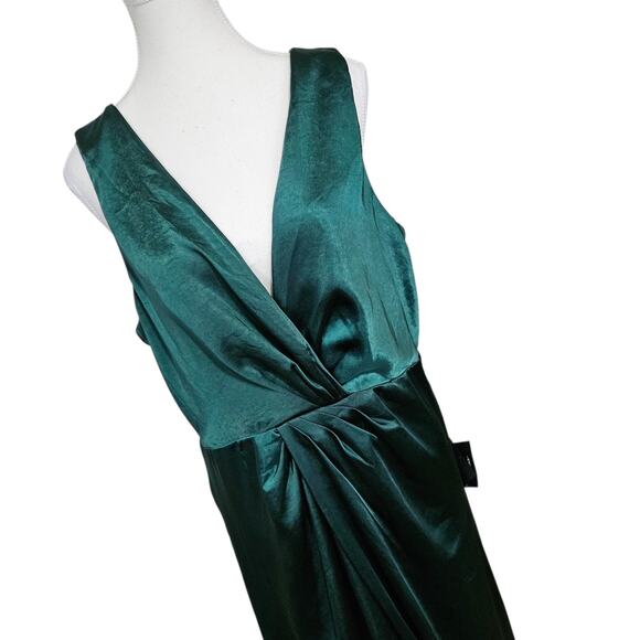 Lulus Perfect Refinement Emerald Satin Sleeveless Pleated Maxi Dress Size XL - Picture 9 of 11